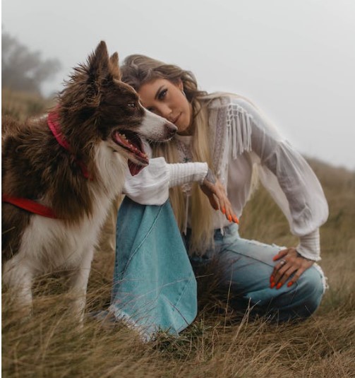 The Perfect Pet Poses for your International Dog Day Photos