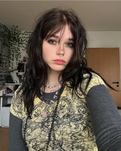 hair color changer - nelostinks black haired selfie