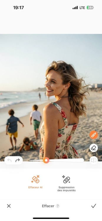 AirBrush Eraser App Screenshot FR - girl on the beach before
