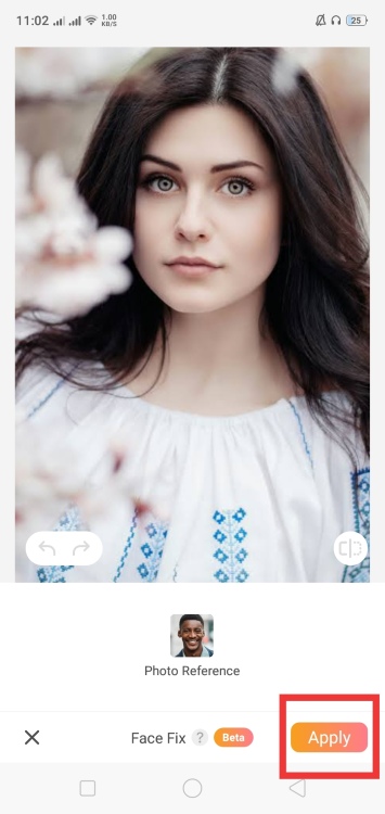 AirBrush Face Fix App Screenshot EN - girl with flowers apply