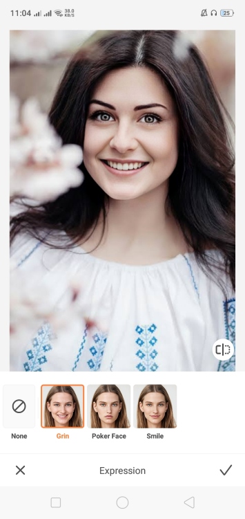 AirBrush Face Fix App Screenshot EN - girl with flowers grin