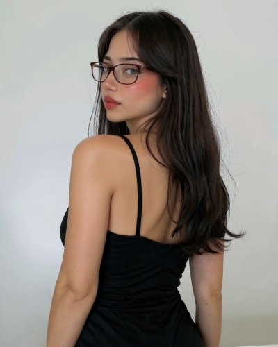 tattoo generator - brunette girl example before