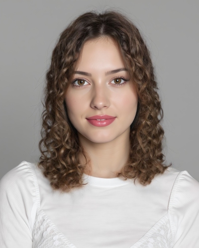 change hairstyle - example curly hair